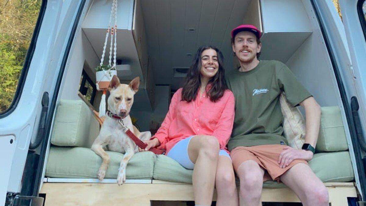 Дом на колесах для собак: как пара из Канады путешествует и спасает песиков - Pets
