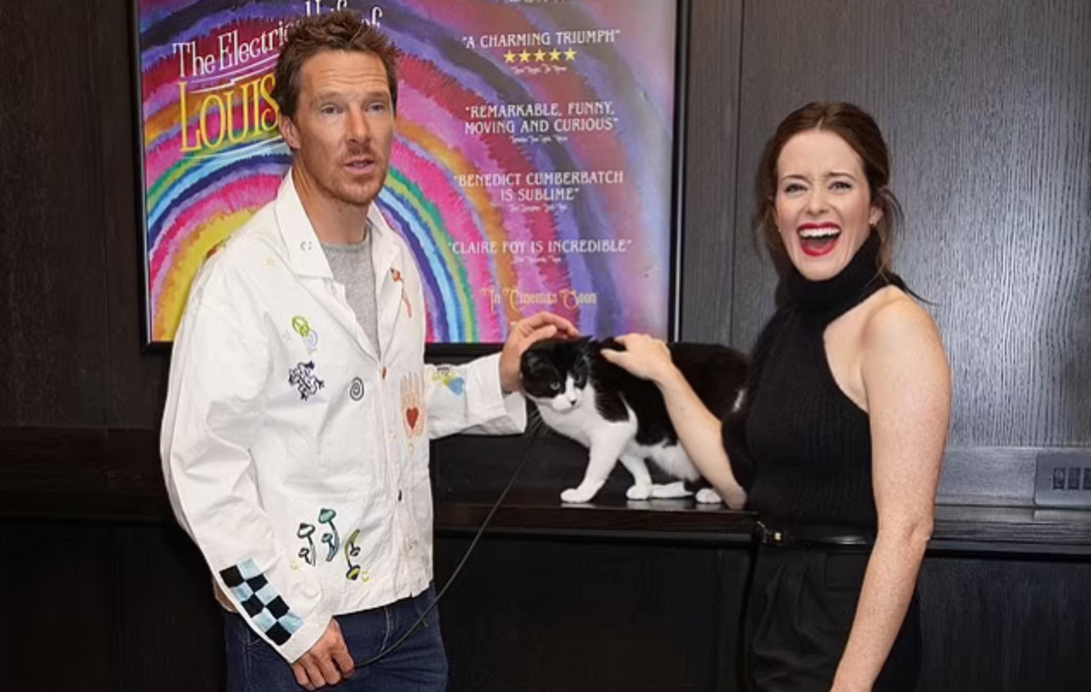 Бенедикт Камбербетч, Клер Фой і чорно-білий котик Бенедикт Камбербетч, Клер Фой і чорно-білий котик