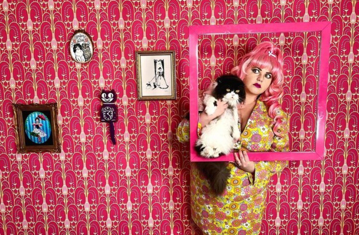 Зла морда та феєричні костюми: фото кішки, що підкорила мережу своїми образами - Pets Зла морда та феєричні костюми: фото кішки, що підкорила мережу своїми образами - Pets