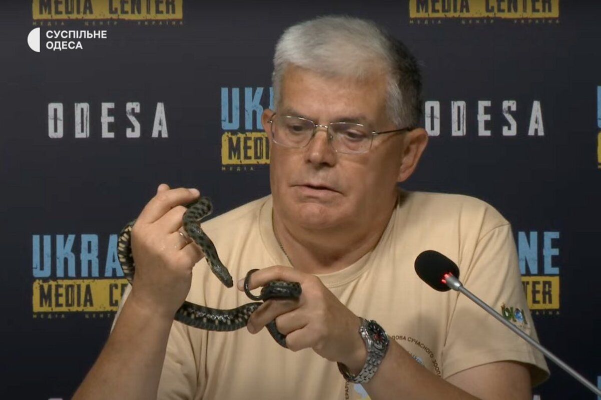 Игорь Биляков и водяной уж Игорь Биляков и водяной уж